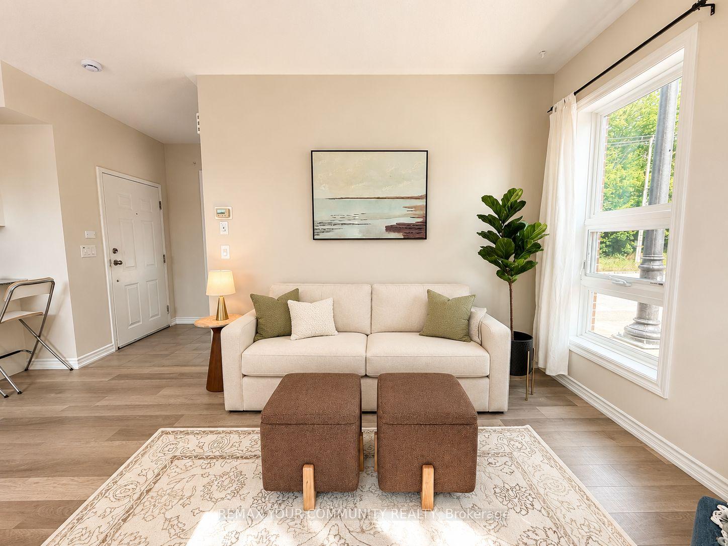 Photo 5 of Unit 2, 90 Caledonia Park Road, Toronto, Corso Italia-Davenport — HOMEH