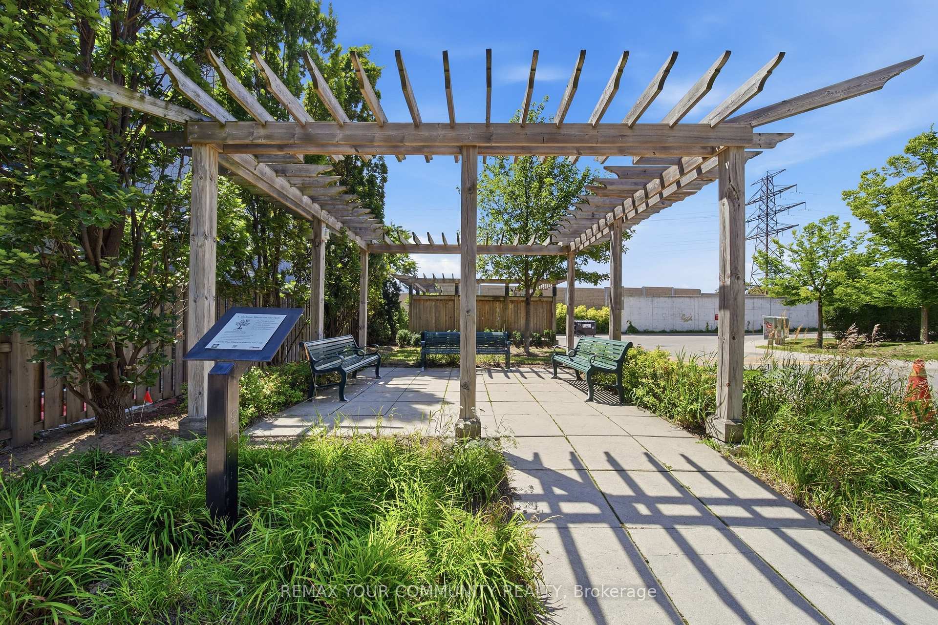 Photo 7 of Unit 2, 90 Caledonia Park Road, Toronto, Corso Italia-Davenport — HOMEH