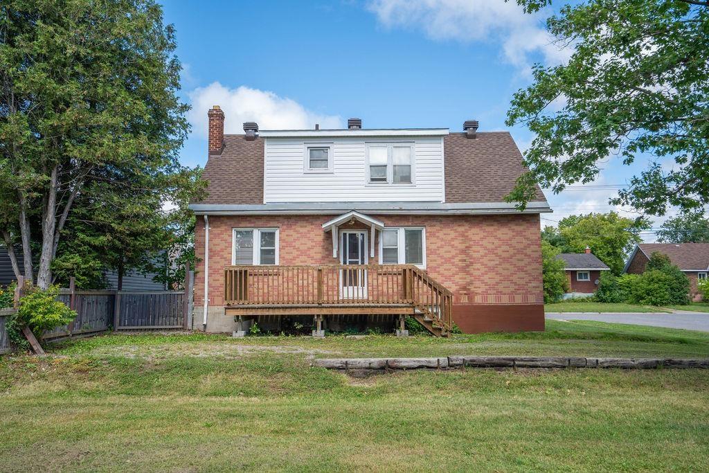 Photo 5 of 341 Devon Road, Sault Ste Marie, Ward 4 — HOMEH
