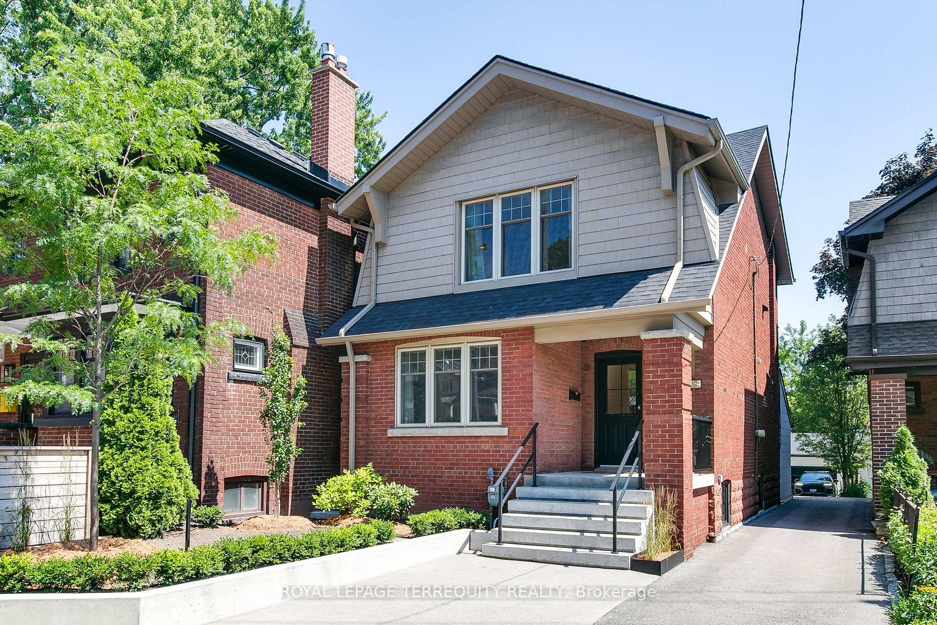 Photo of 1775 Gerrard Street E