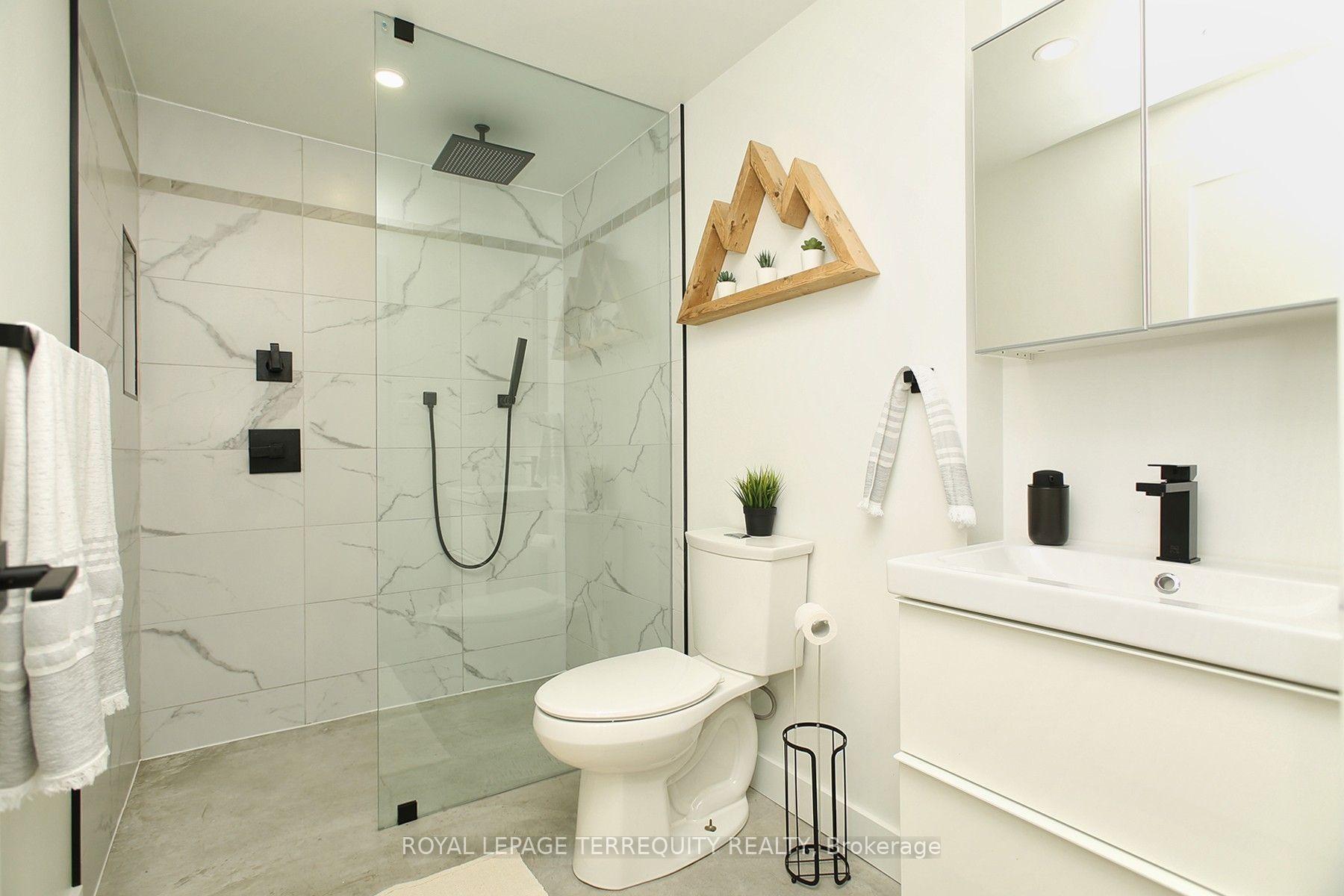 Photo 36 of 1775 Gerrard Street E, Toronto, Woodbine Corridor — HOMEH