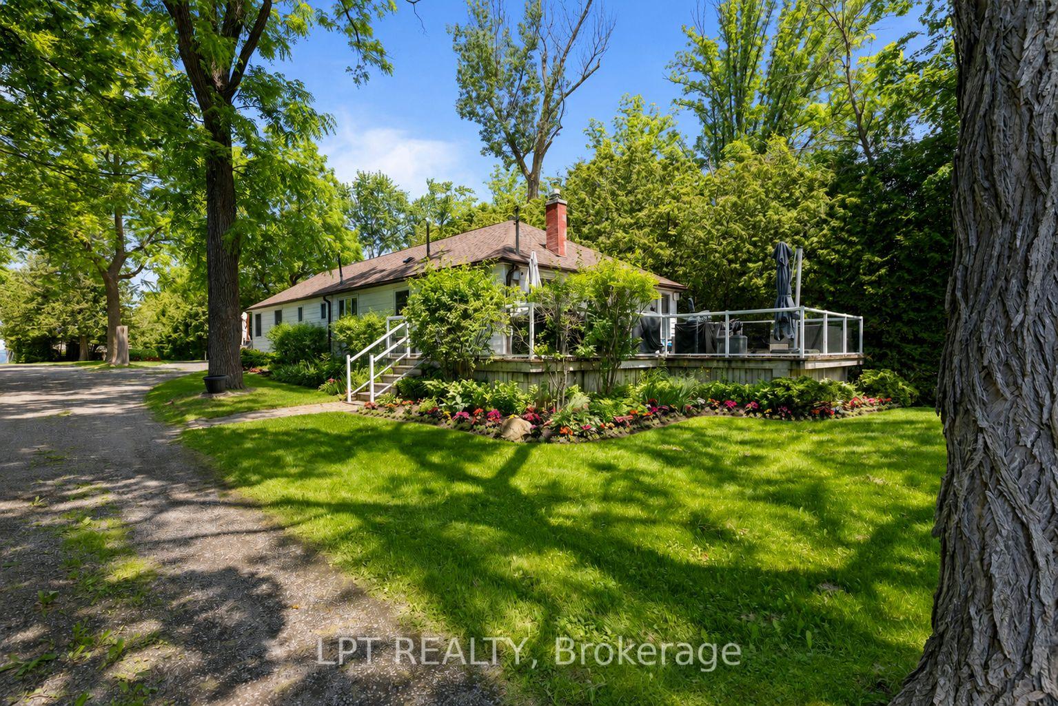 Photo 11 of 678 Lake Drive E, Georgina, Historic Lakeshore Communities — HOMEH