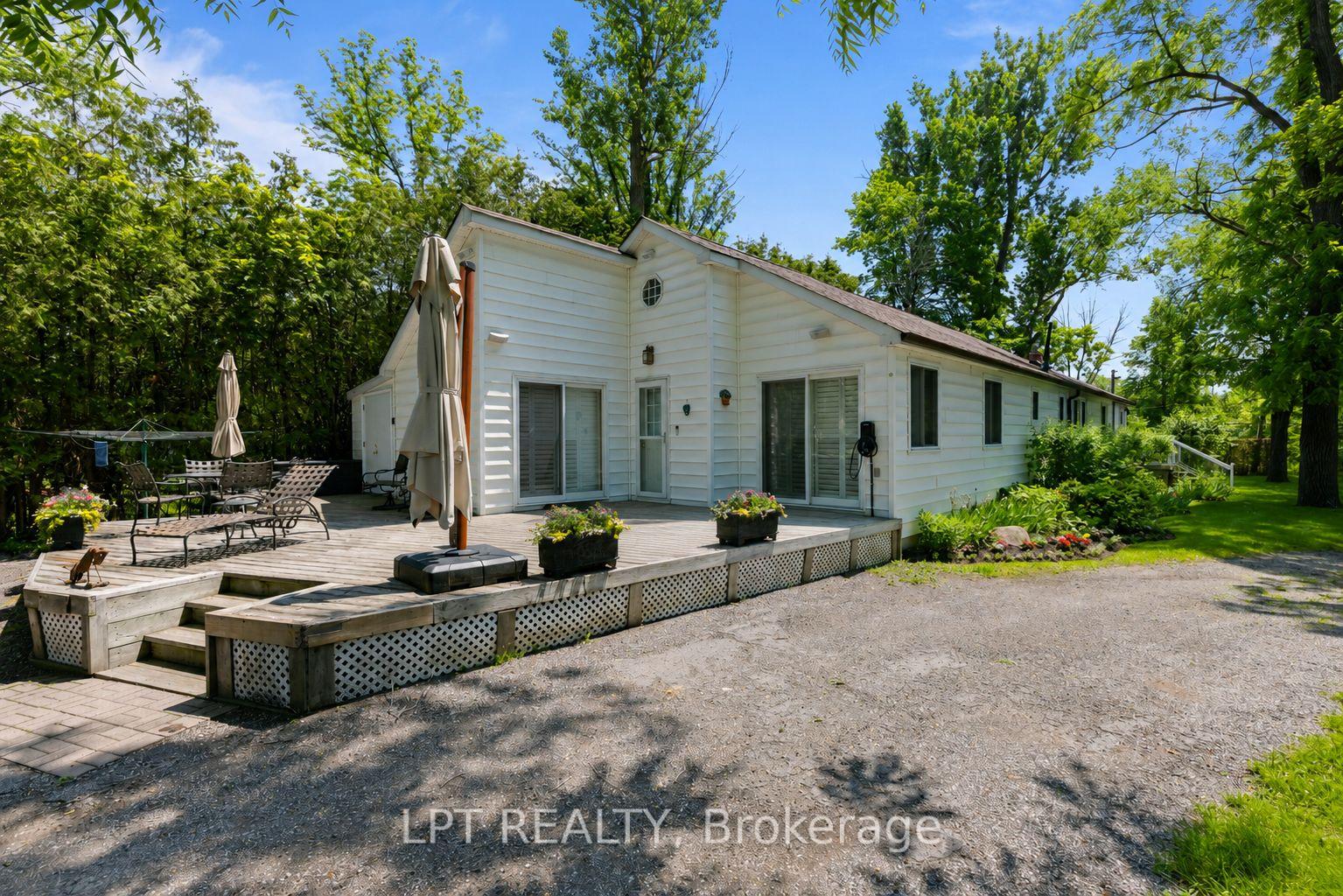 Photo 12 of 678 Lake Drive E, Georgina, Historic Lakeshore Communities — HOMEH