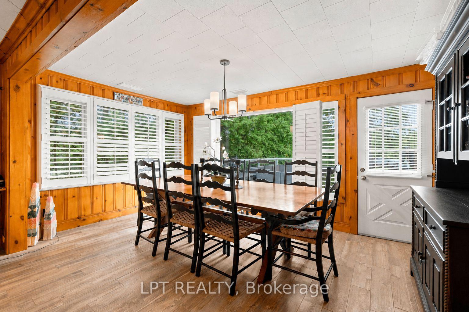 Photo 14 of 678 Lake Drive E, Georgina, Historic Lakeshore Communities — HOMEH