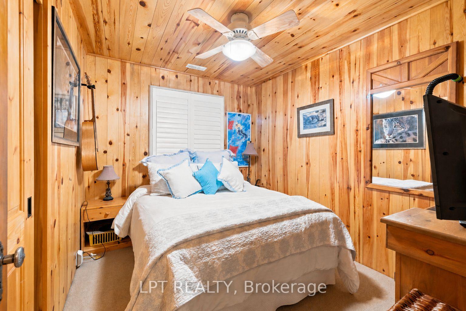 Photo 19 of 678 Lake Drive E, Georgina, Historic Lakeshore Communities — HOMEH