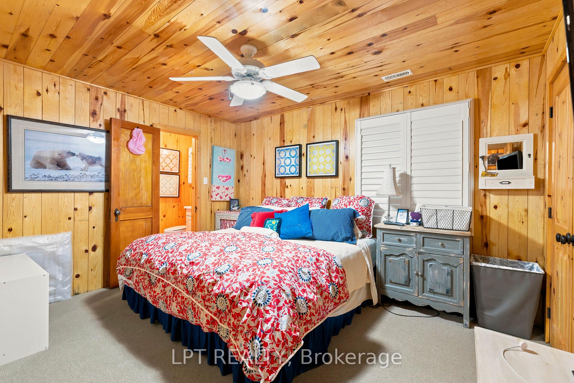 Photo 20 of 678 Lake Drive E, Georgina, Historic Lakeshore Communities — HOMEH