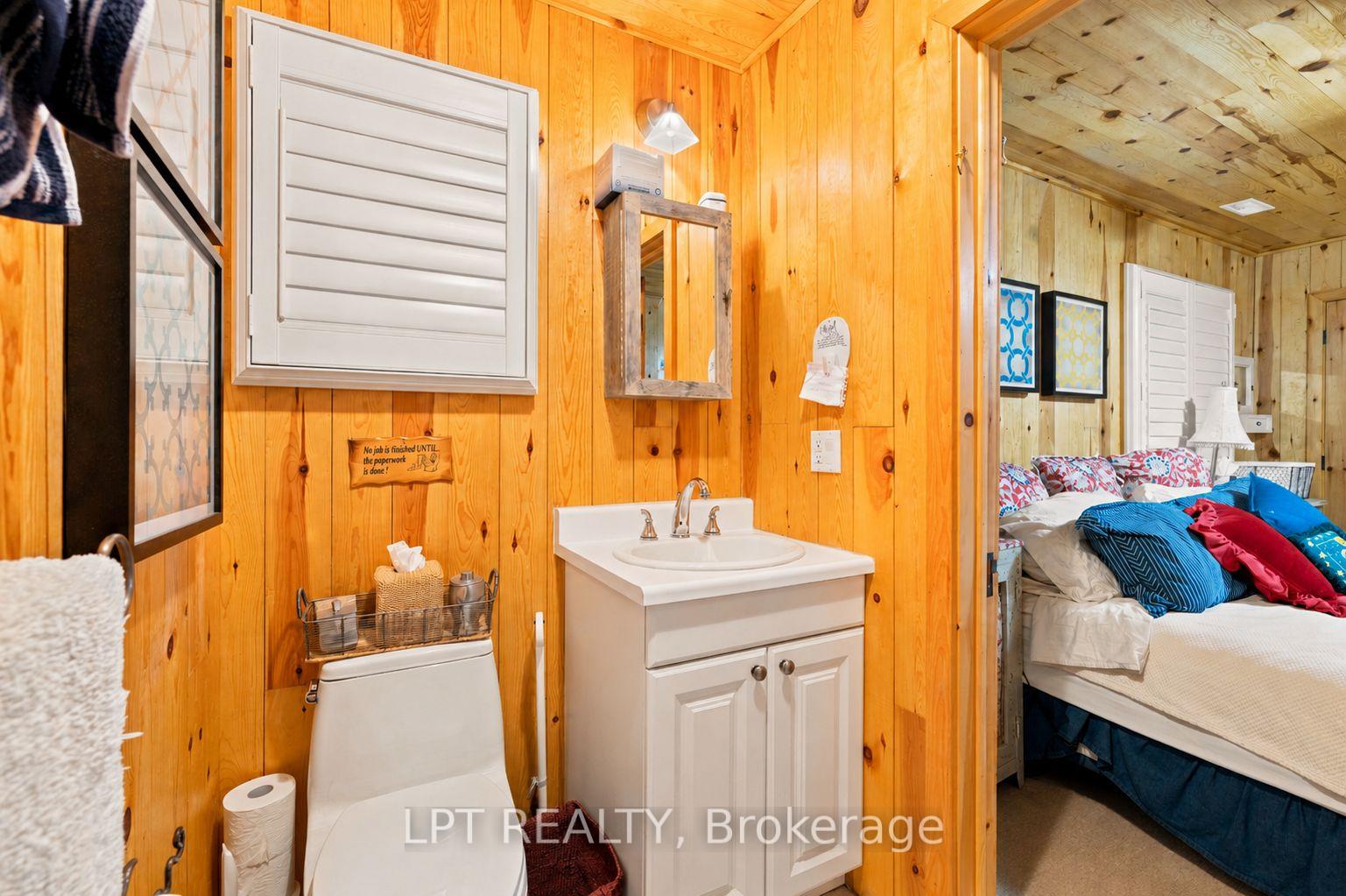Photo 23 of 678 Lake Drive E, Georgina, Historic Lakeshore Communities — HOMEH