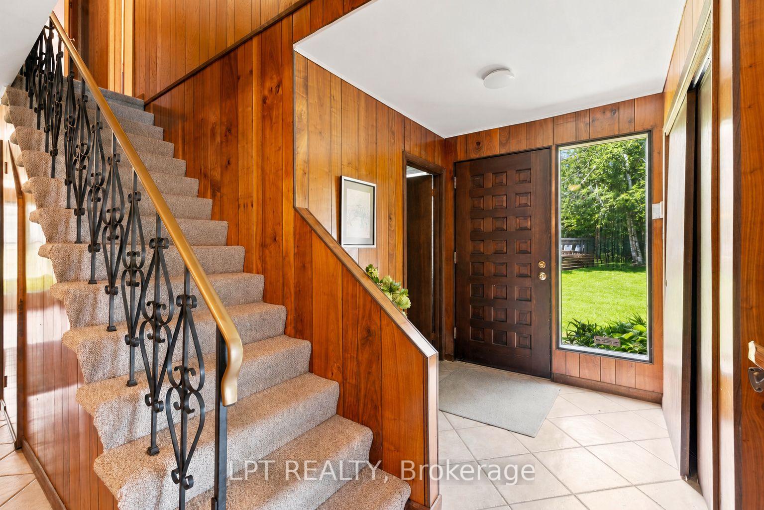 Photo 29 of 678 Lake Drive E, Georgina, Historic Lakeshore Communities — HOMEH