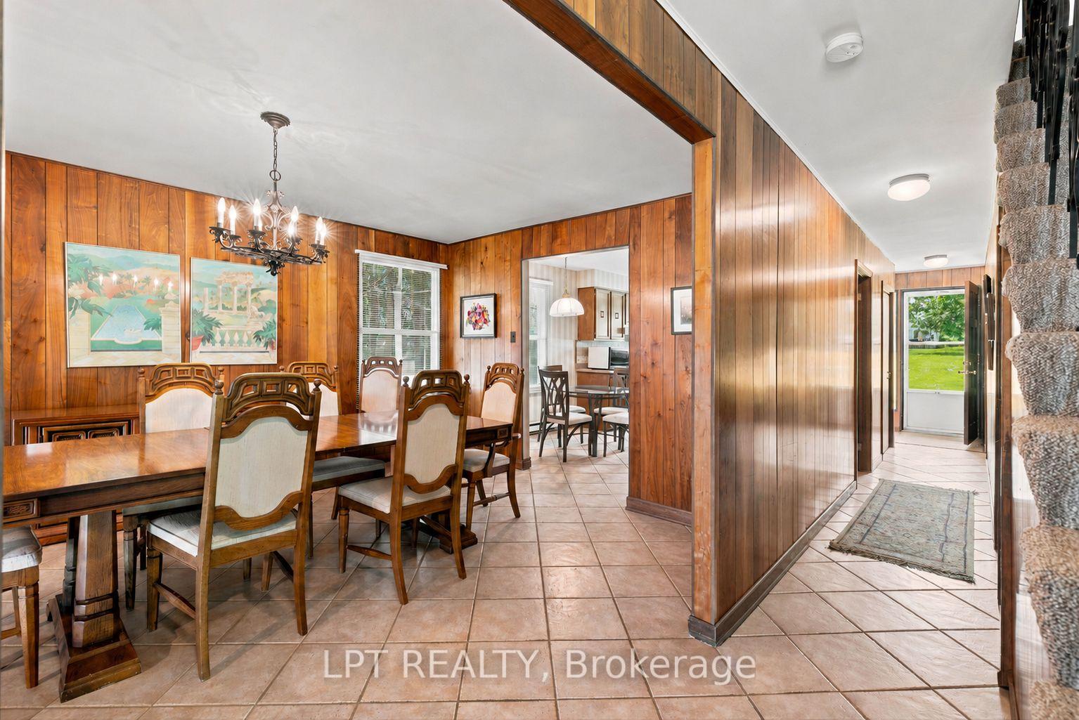 Photo 37 of 678 Lake Drive E, Georgina, Historic Lakeshore Communities — HOMEH