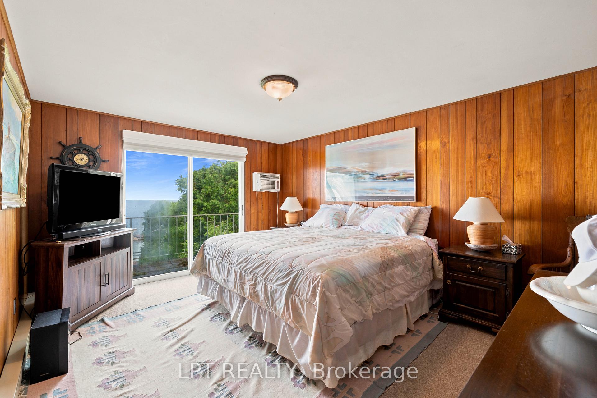 Photo 48 of 678 Lake Drive E, Georgina, Historic Lakeshore Communities — HOMEH