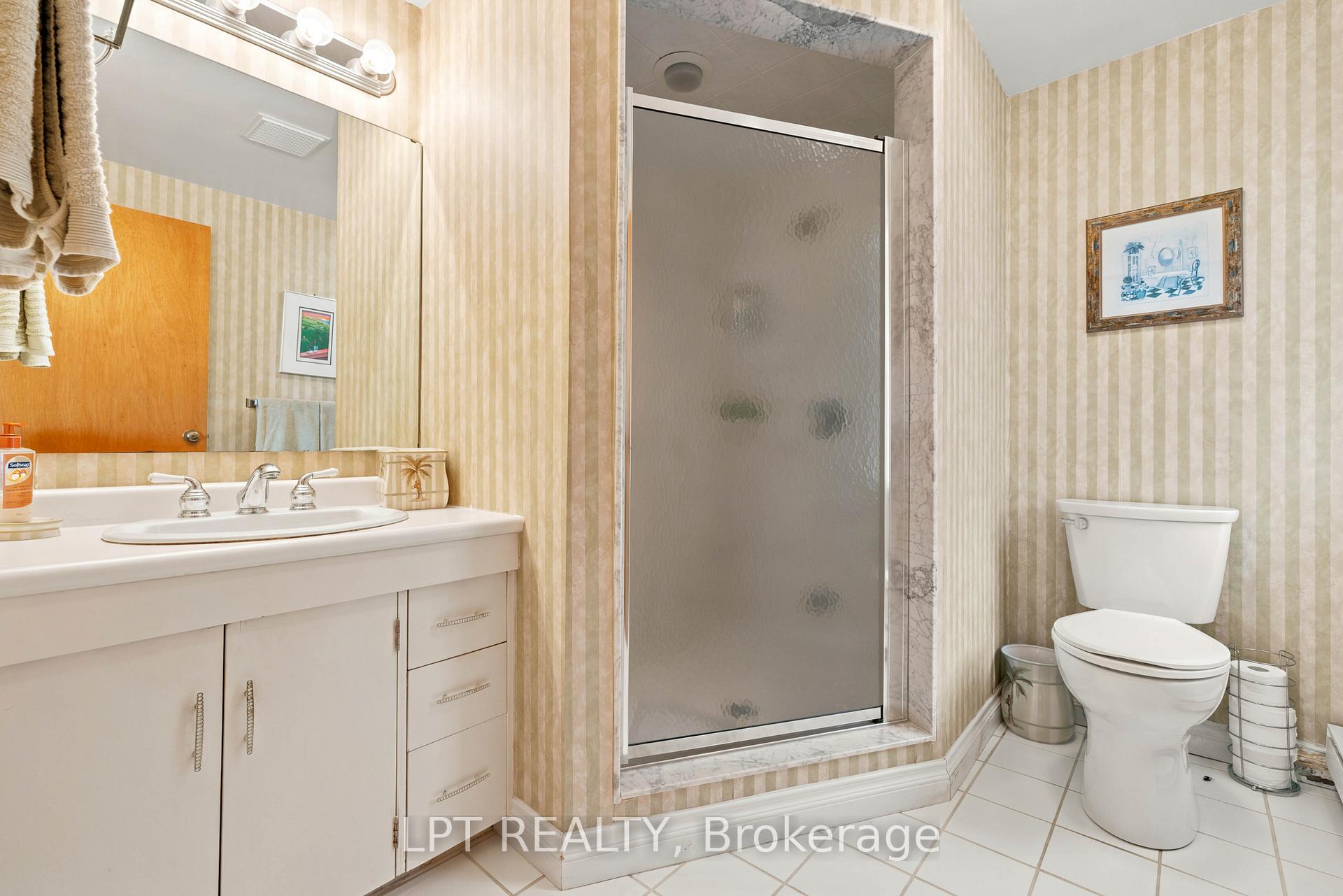 Photo 52 of 678 Lake Drive E, Georgina, Historic Lakeshore Communities — HOMEH
