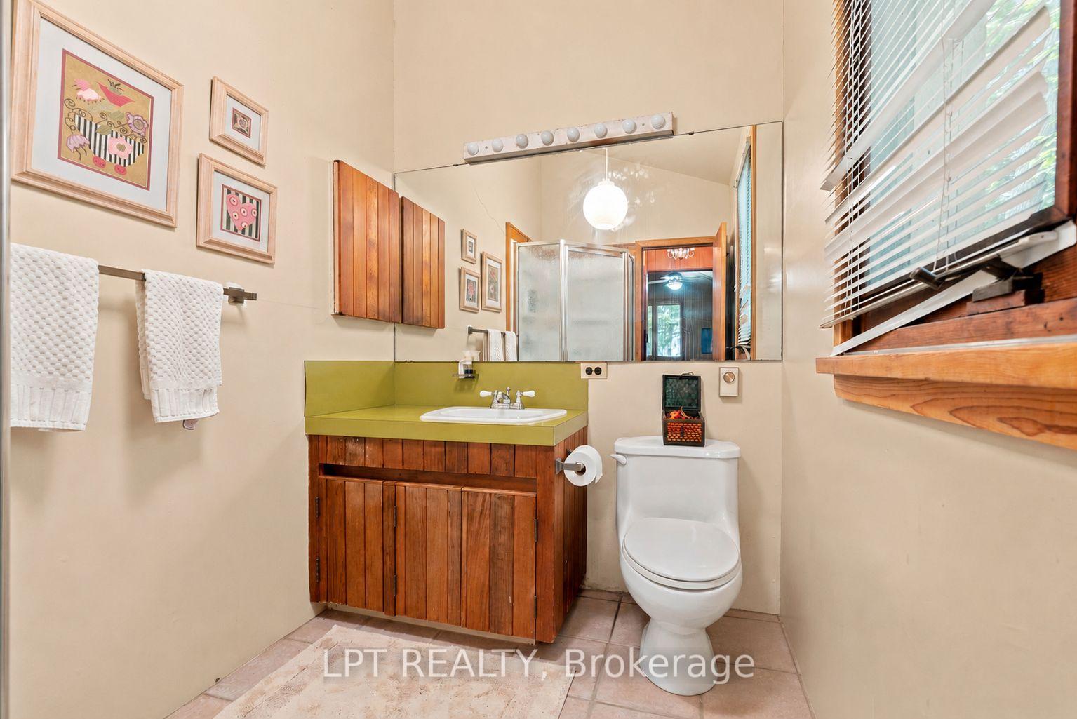 Photo 64 of 678 Lake Drive E, Georgina, Historic Lakeshore Communities — HOMEH