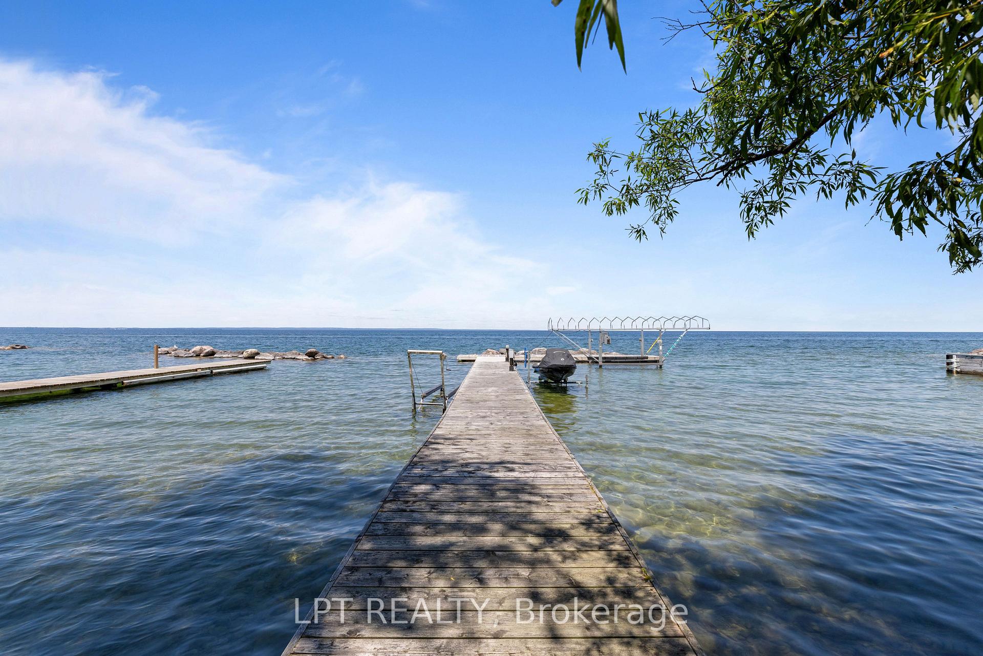 Photo 67 of 678 Lake Drive E, Georgina, Historic Lakeshore Communities — HOMEH