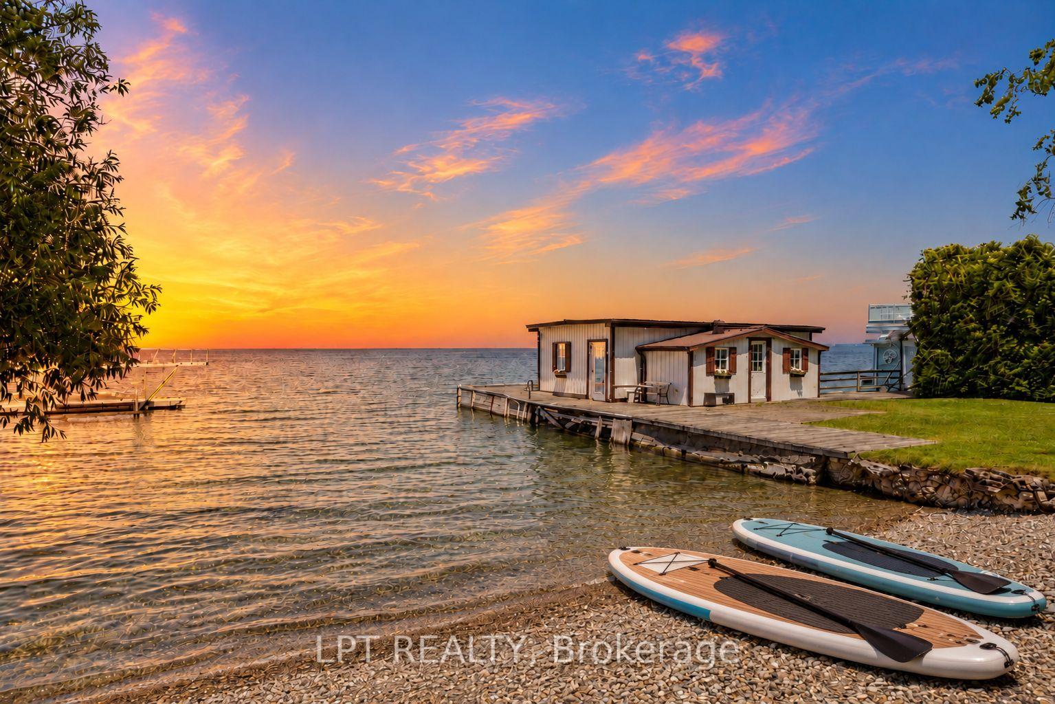 Photo 7 of 678 Lake Drive E, Georgina, Historic Lakeshore Communities — HOMEH