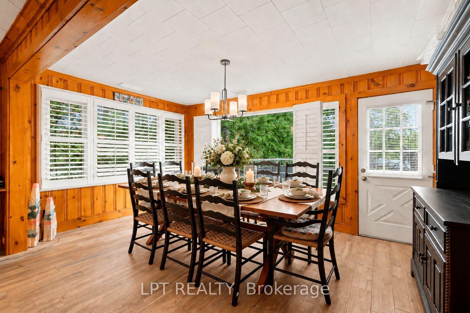 Photo 13 of 678 Lake Drive E, Georgina, Historic Lakeshore Communities — HOMEH