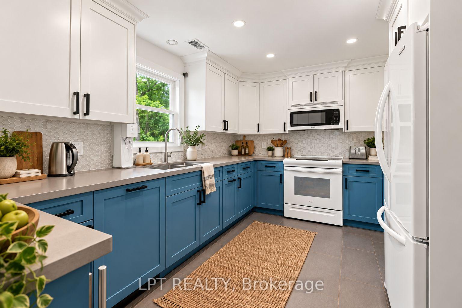 Photo 17 of 678 Lake Drive E, Georgina, Historic Lakeshore Communities — HOMEH