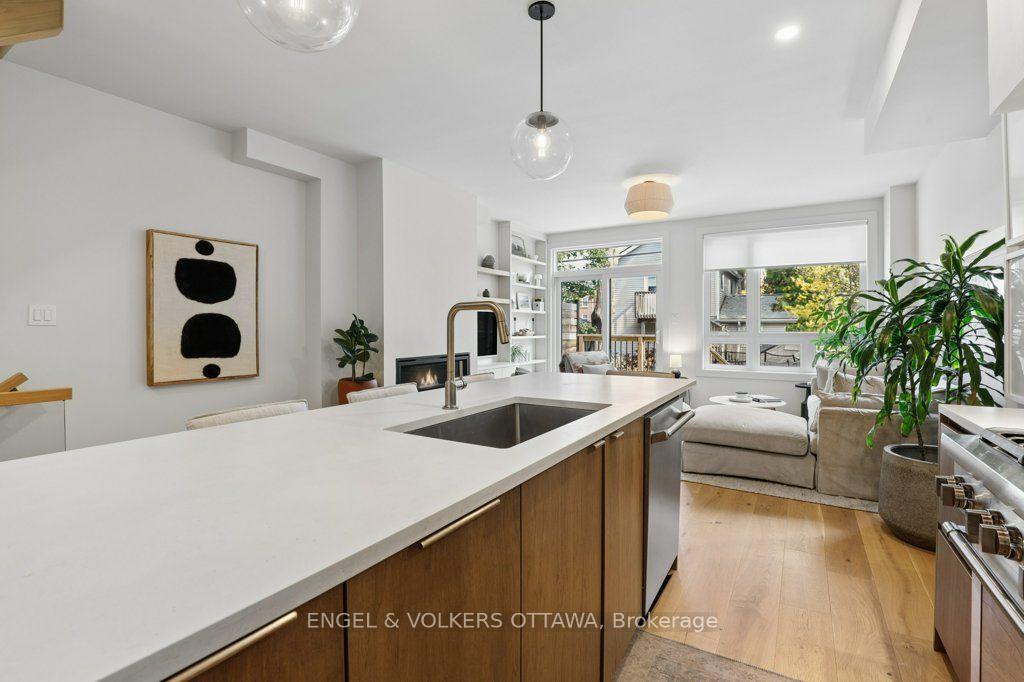 Photo 16 of 569 Edison Avenue, Ottawa, McKellar/Highland — HOMEH