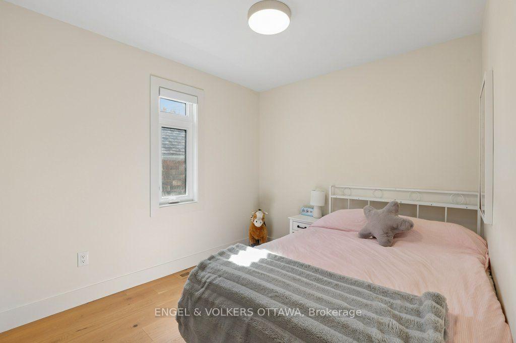 Photo 31 of 569 Edison Avenue, Ottawa, McKellar/Highland — HOMEH