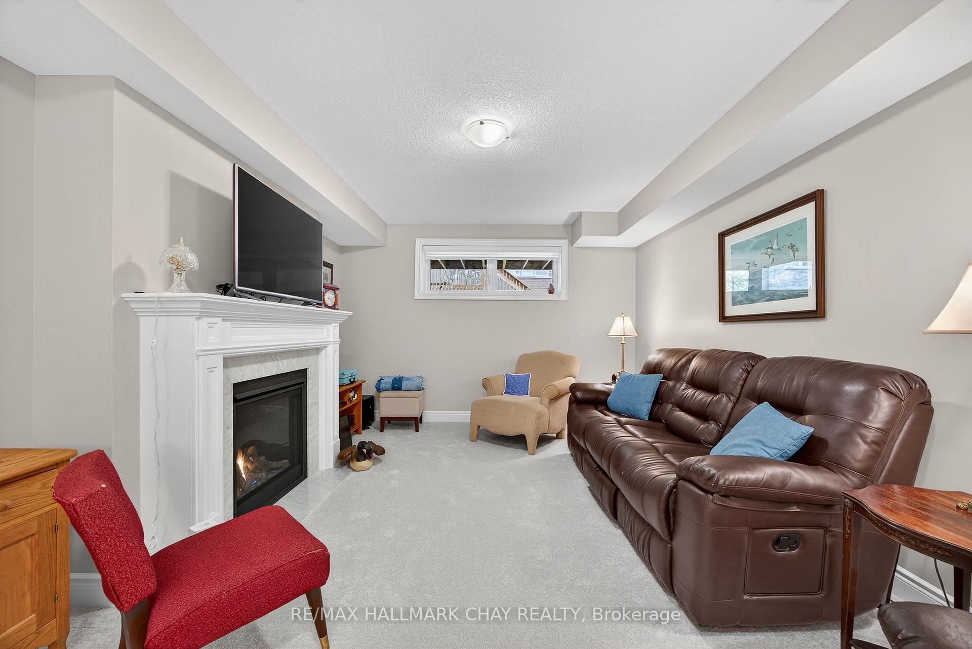 Photo 23 of 63 Summerhill Drive, New Tecumseth, Alliston — HOMEH