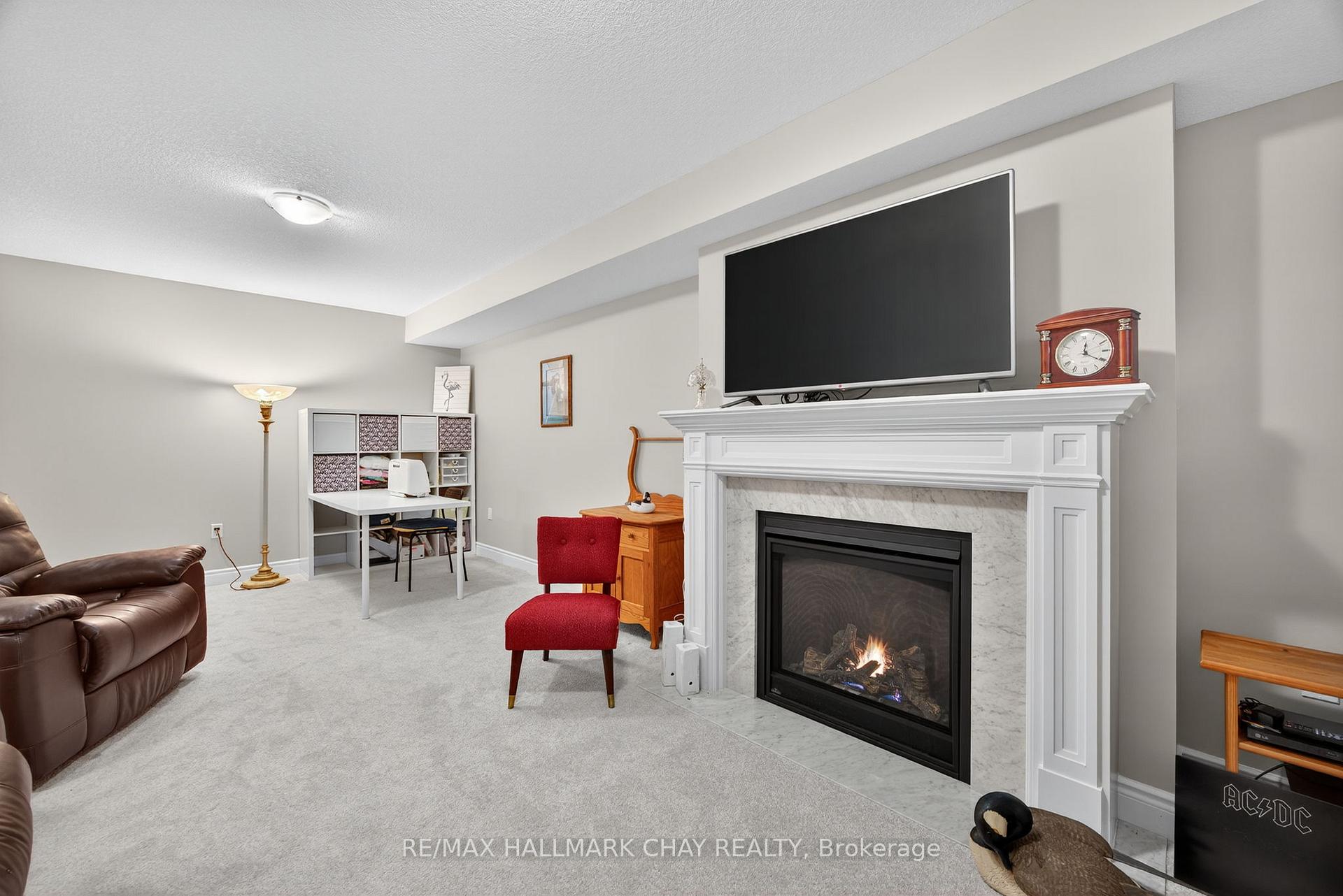 Photo 24 of 63 Summerhill Drive, New Tecumseth, Alliston — HOMEH