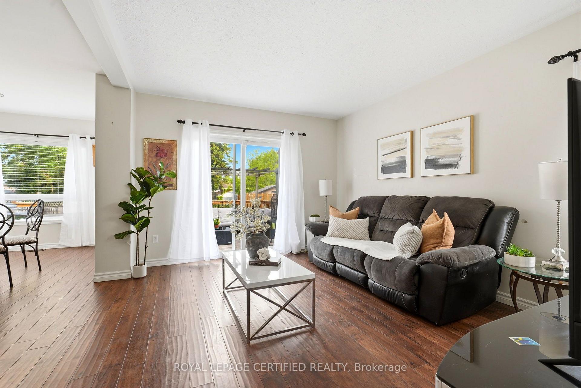 Photo 7 of 517 Victoria Street, Shelburne — HOMEH