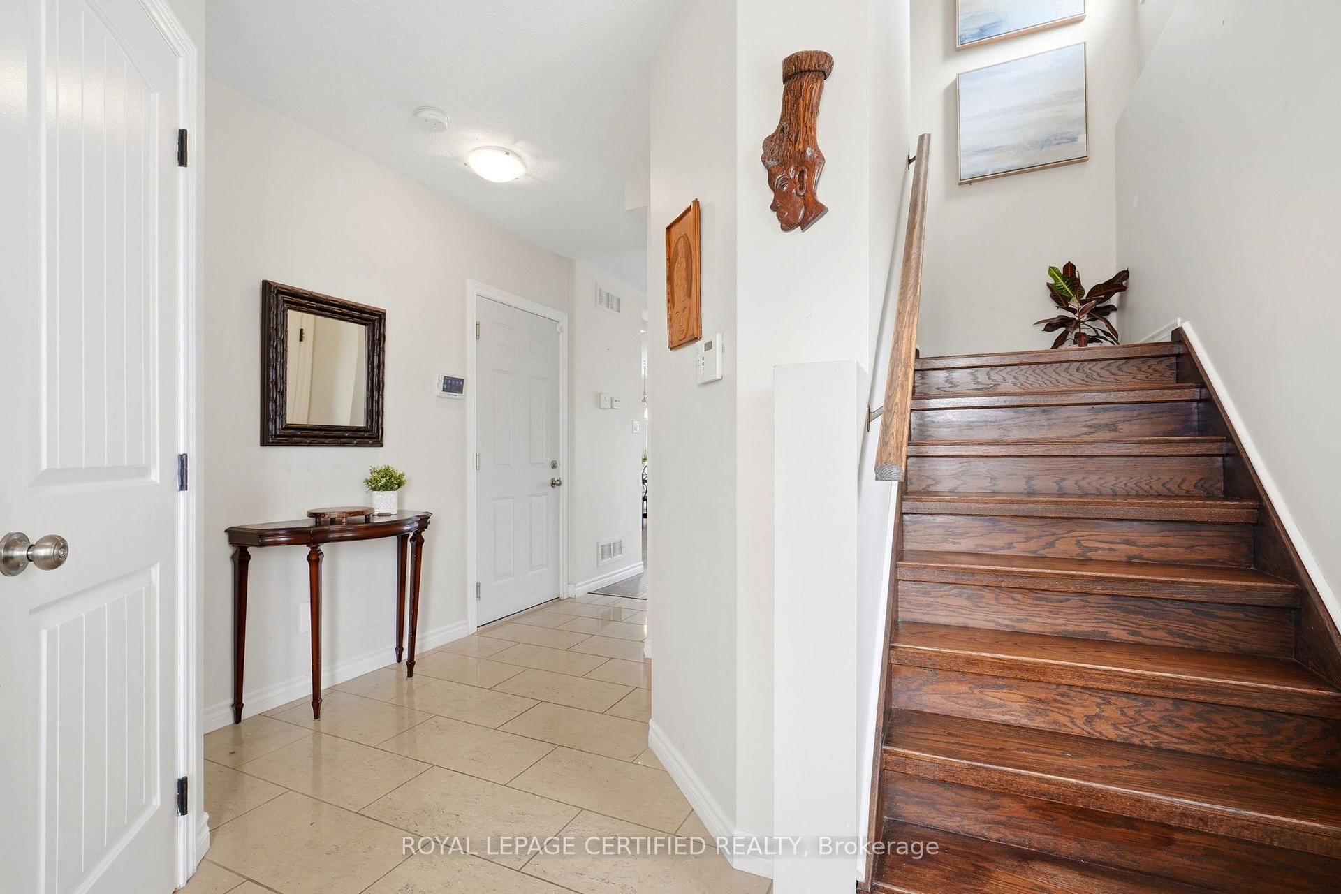 Photo 14 of 517 Victoria Street, Shelburne — HOMEH