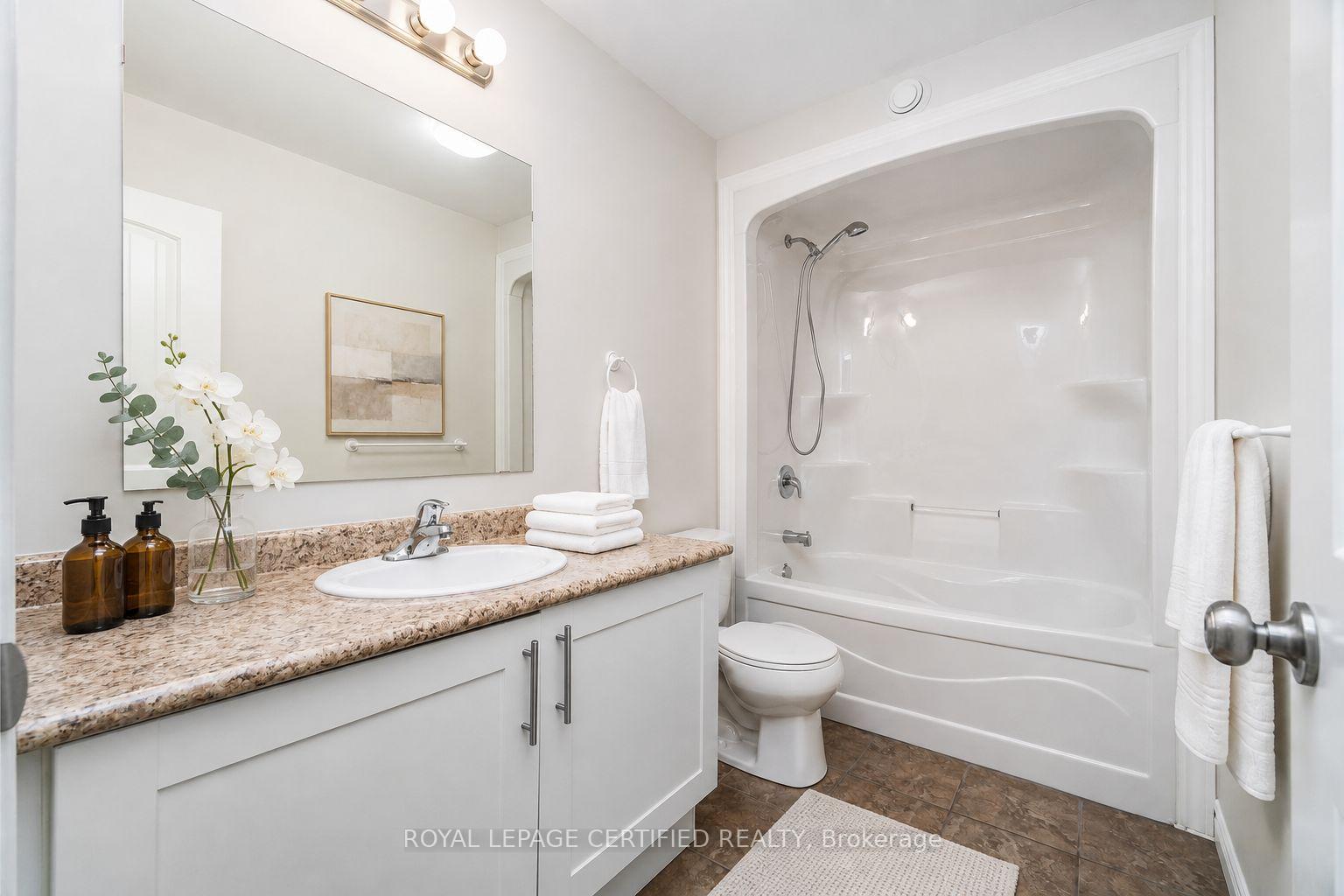Photo 19 of 517 Victoria Street, Shelburne — HOMEH