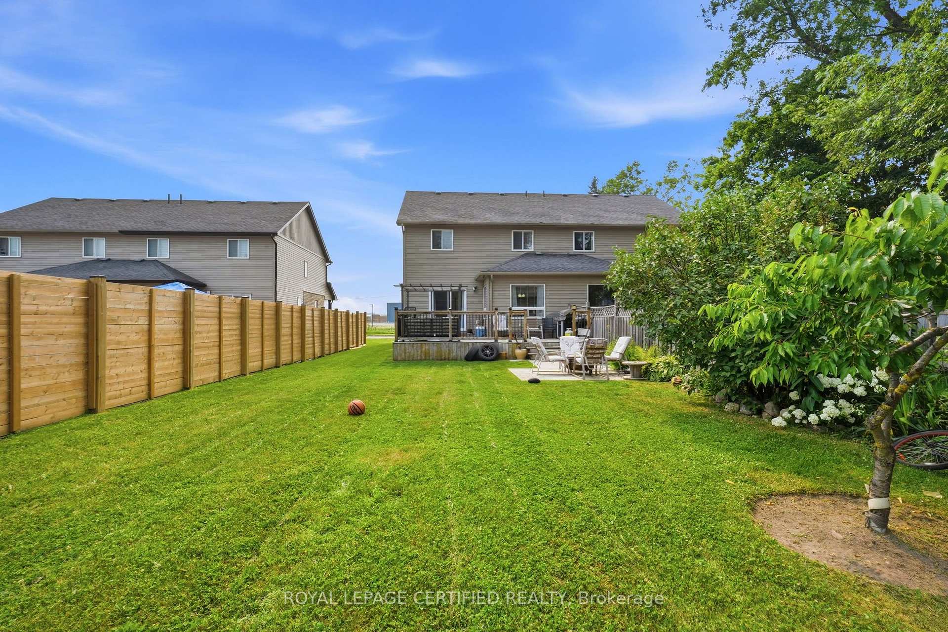 Photo 25 of 517 Victoria Street, Shelburne — HOMEH