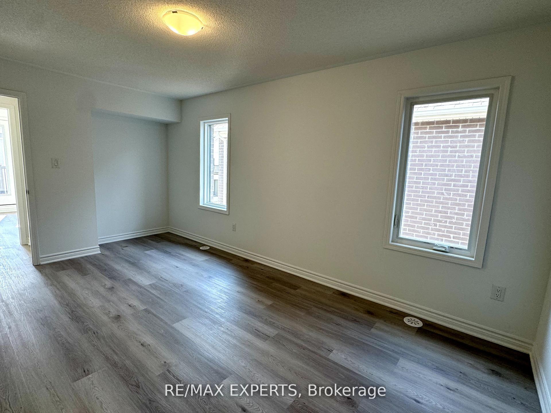 Photo 16 of 17 Pearen Lane, Barrie, Rural Barrie Southwest — HOMEH