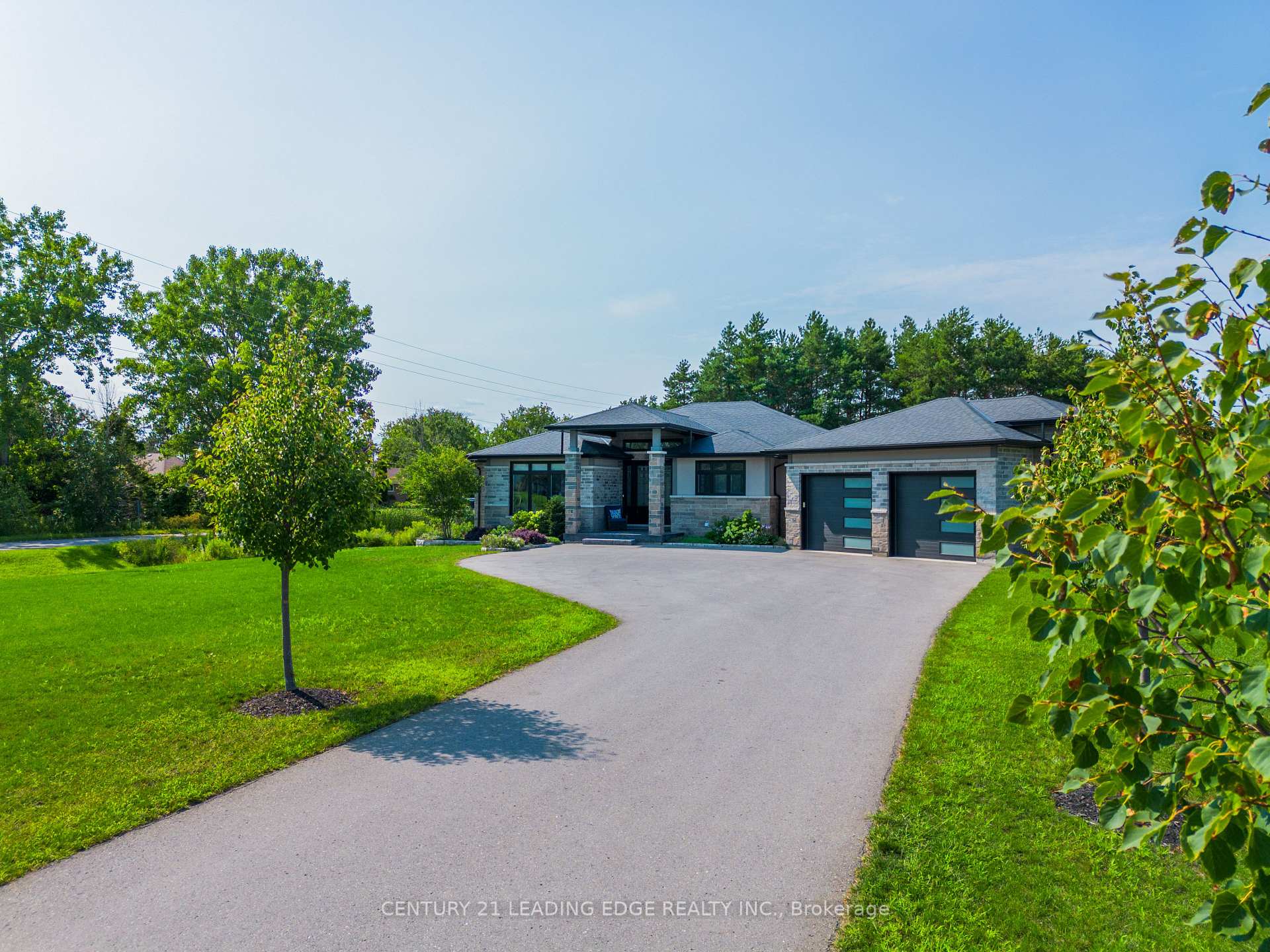 Photo 2 of 9 Leaside Street, Prince Edward County, Ameliasburg Ward — HOMEH