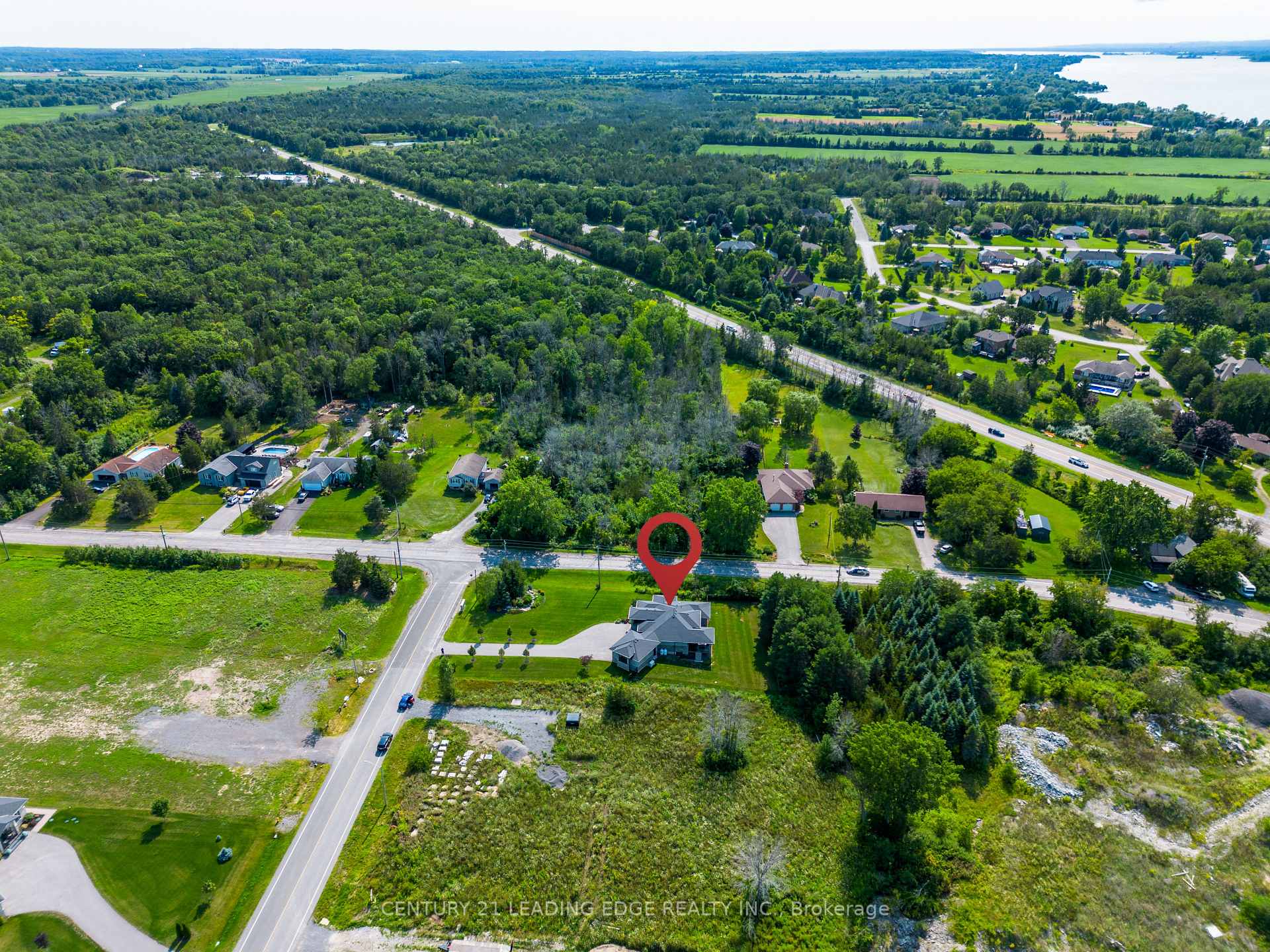 Photo 10 of 9 Leaside Street, Prince Edward County, Ameliasburg Ward — HOMEH