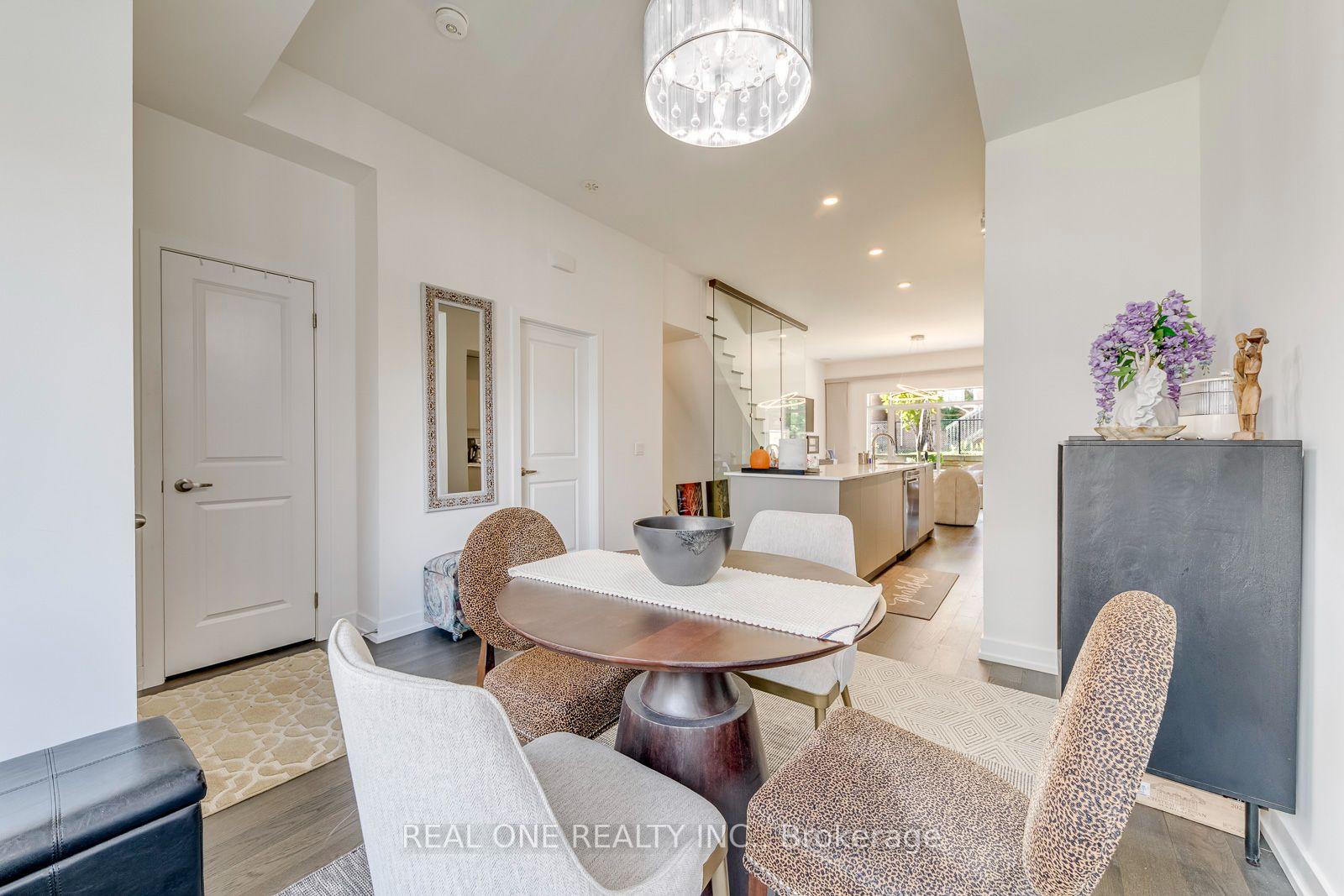 Photo 6 of Unit 236, 3074 Sixth Line, Oakville, Glenorchy — HOMEH