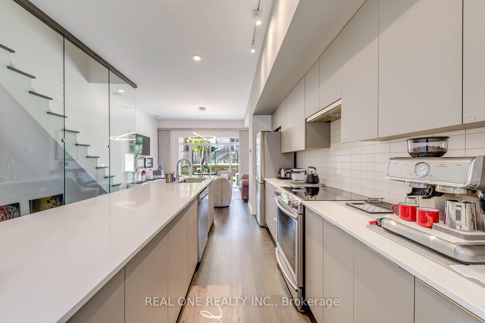 Photo 9 of Unit 236, 3074 Sixth Line, Oakville, Glenorchy — HOMEH