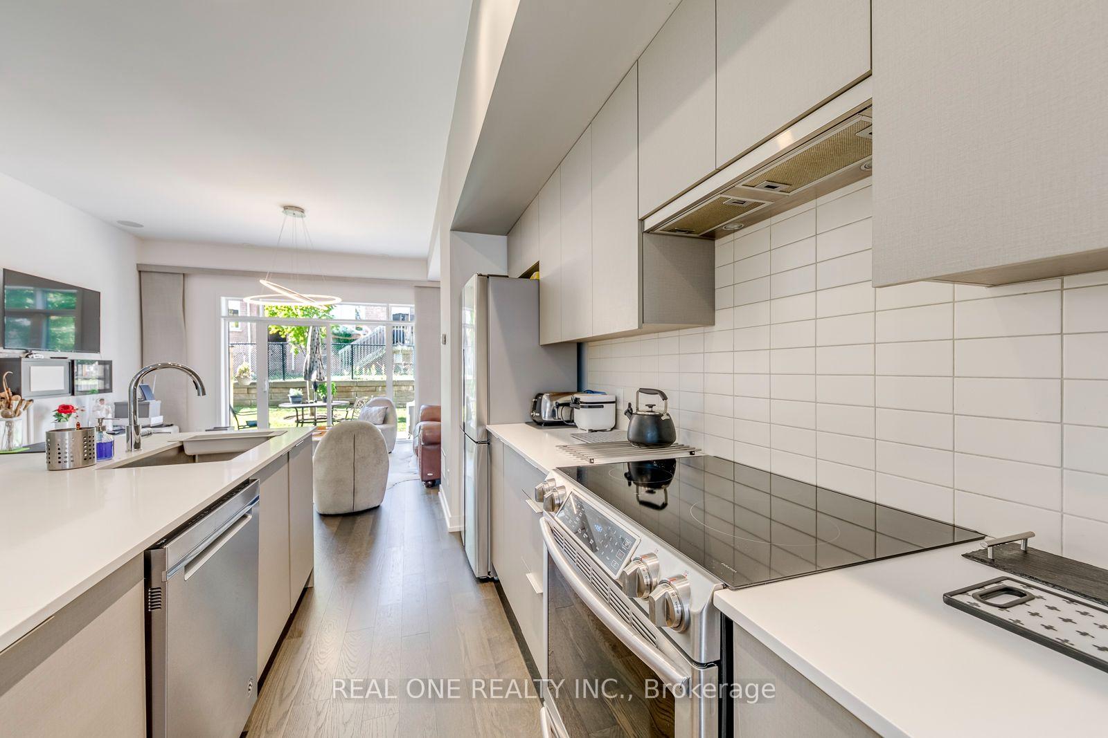 Photo 10 of Unit 236, 3074 Sixth Line, Oakville, Glenorchy — HOMEH