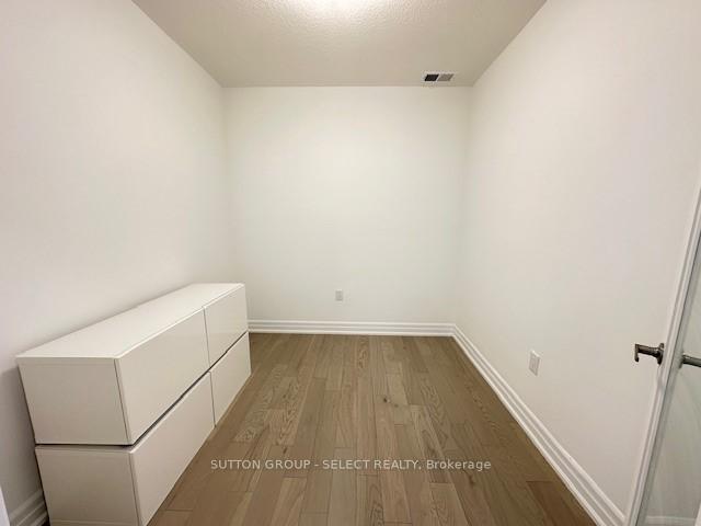 Photo 11 of Unit 504, 480 Callaway Road, London, North R — HOMEH