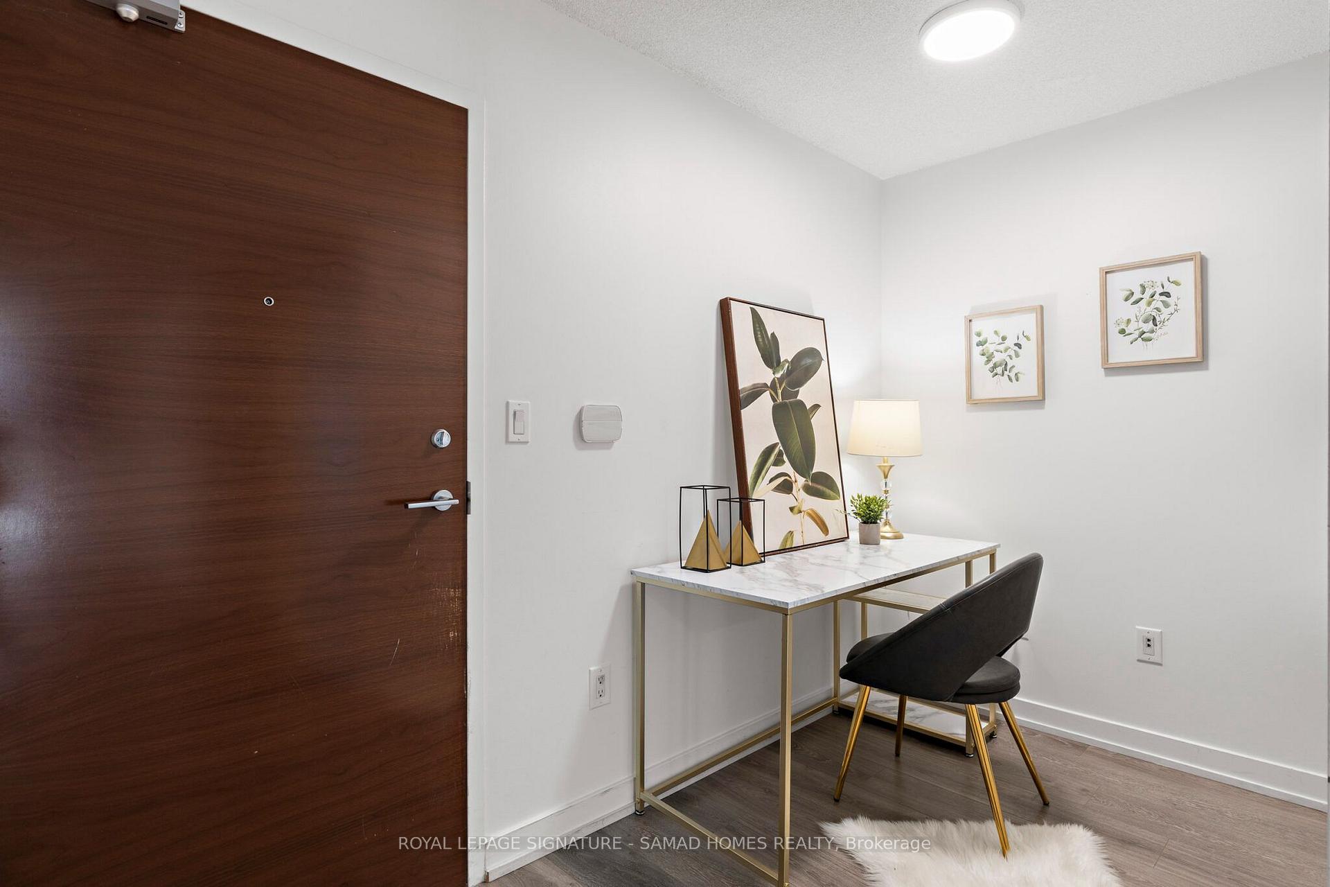 Photo 4 of Unit 652, 10 Capreol Court, Toronto, Waterfront Communities — HOMEH