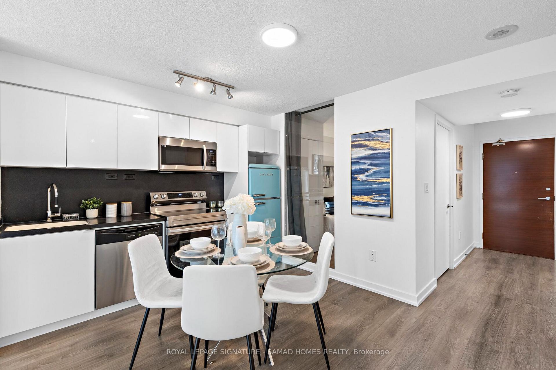 Photo 6 of Unit 652, 10 Capreol Court, Toronto, Waterfront Communities — HOMEH