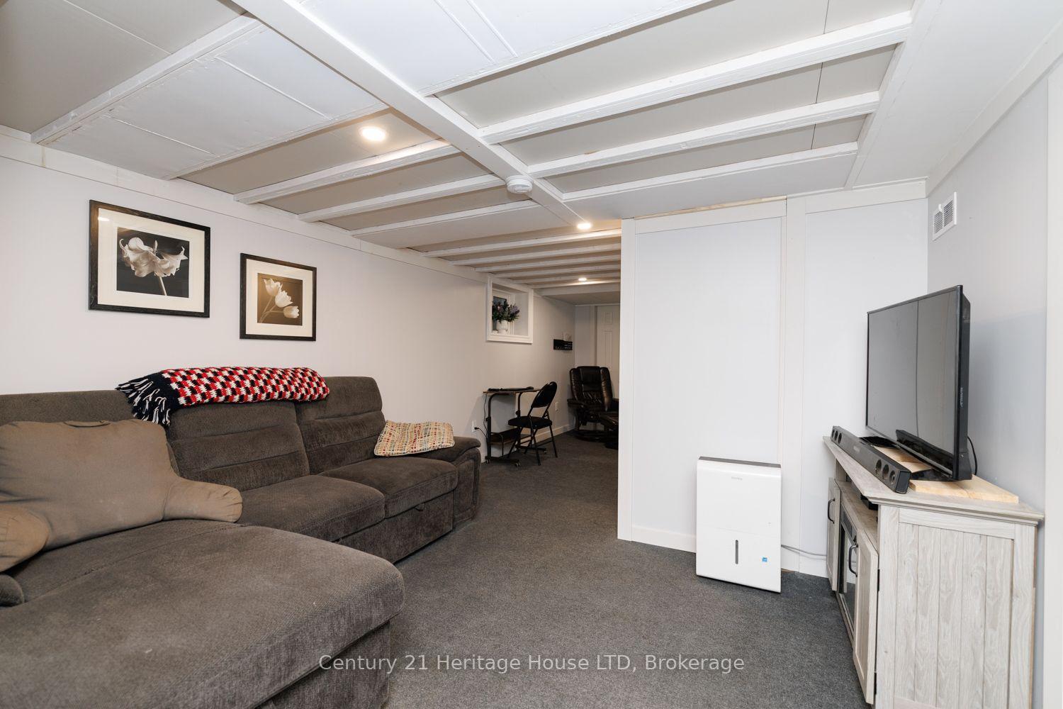 Photo 27 of 6 Greenock Circle, St. Catharines, Western Hill — HOMEH