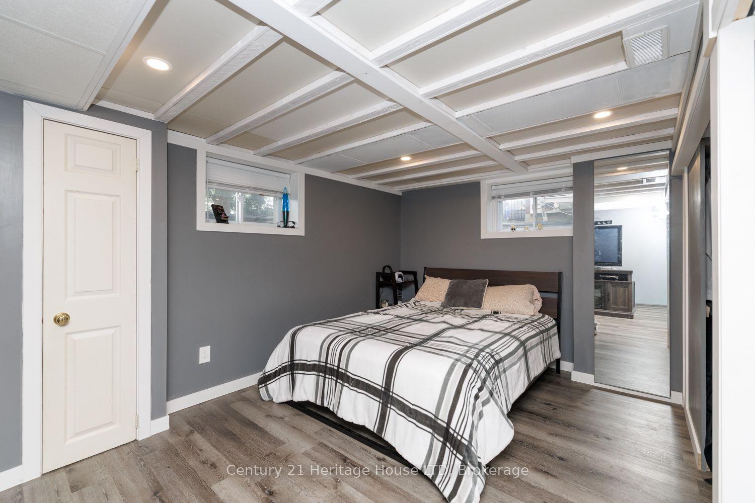 Photo 31 of 6 Greenock Circle, St. Catharines, Western Hill — HOMEH