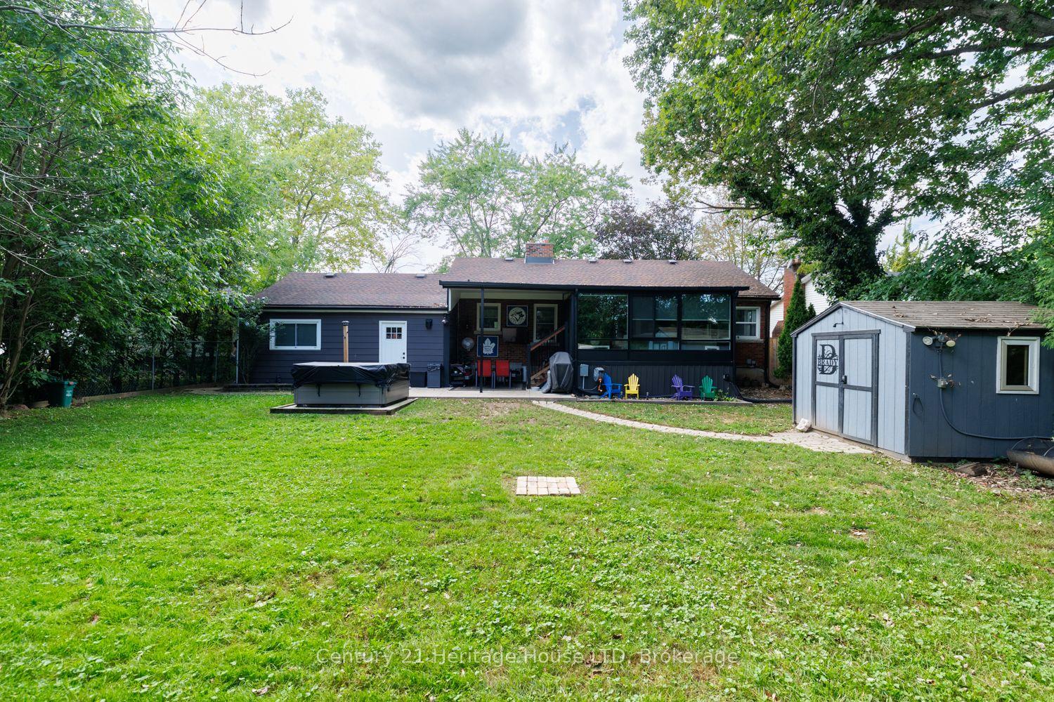Photo 37 of 6 Greenock Circle, St. Catharines, Western Hill — HOMEH