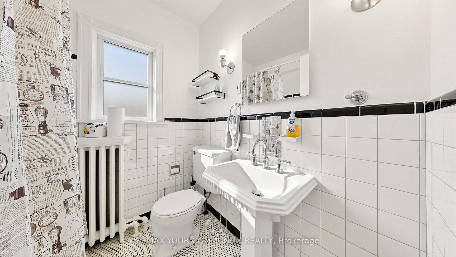 Photo 18 of 13 Tenth Street, Etobicoke, New Toronto — HOMEH