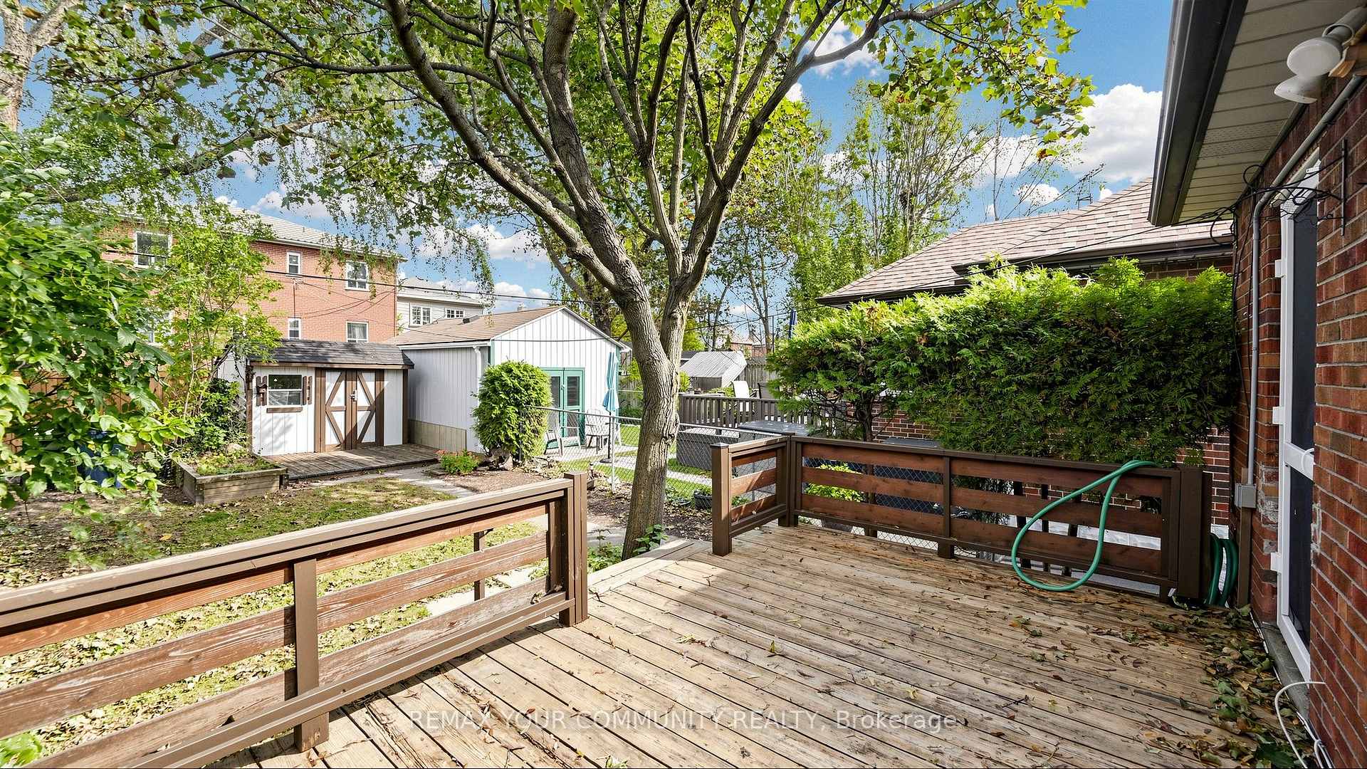 Photo 37 of 13 Tenth Street, Etobicoke, New Toronto — HOMEH