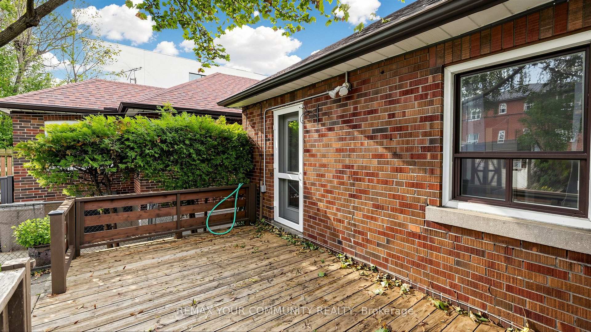 Photo 38 of 13 Tenth Street, Etobicoke, New Toronto — HOMEH
