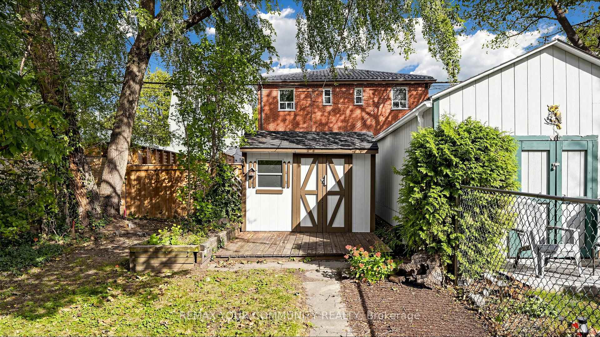 Photo 41 of 13 Tenth Street, Etobicoke, New Toronto — HOMEH