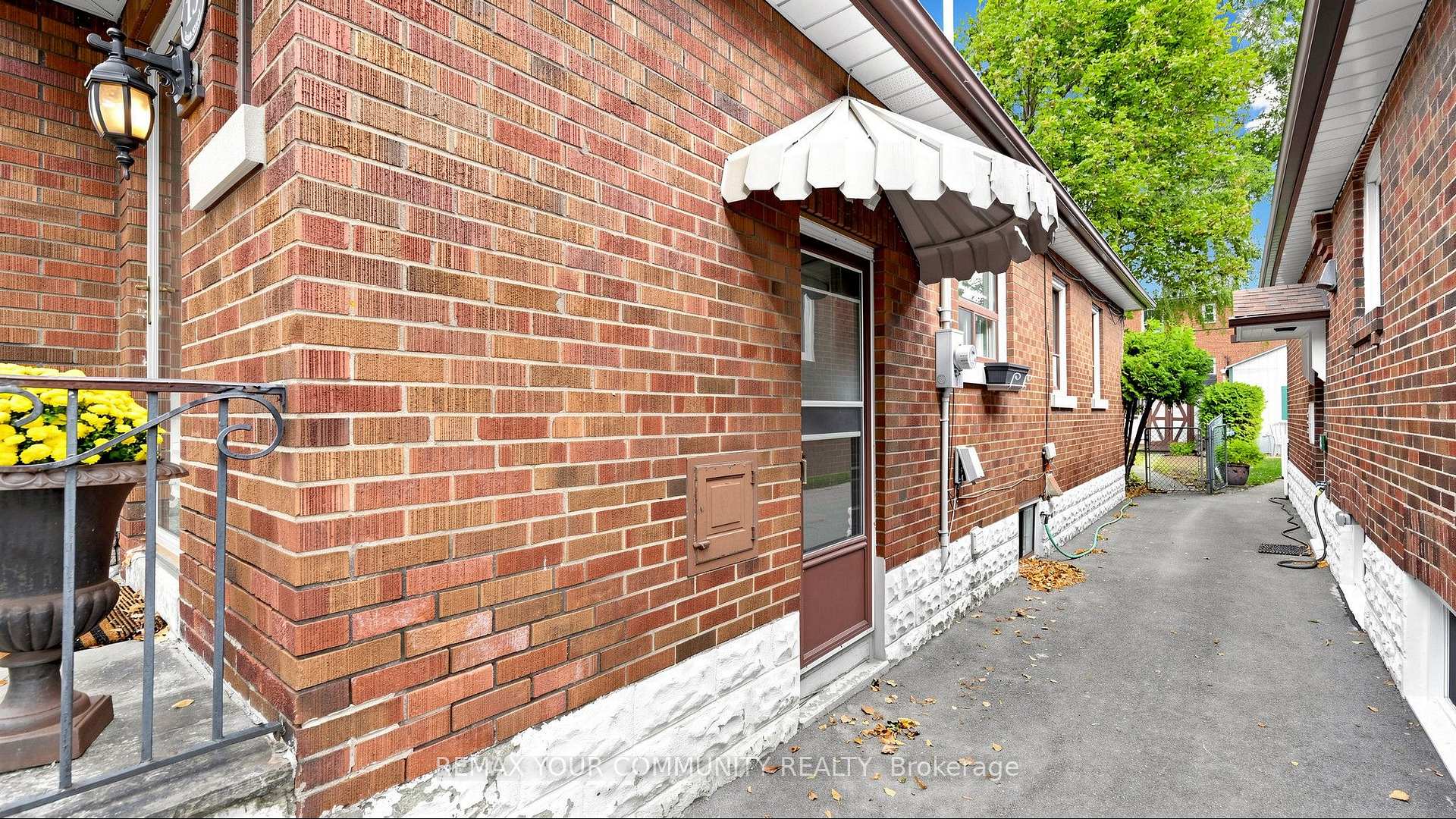 Photo 44 of 13 Tenth Street, Etobicoke, New Toronto — HOMEH