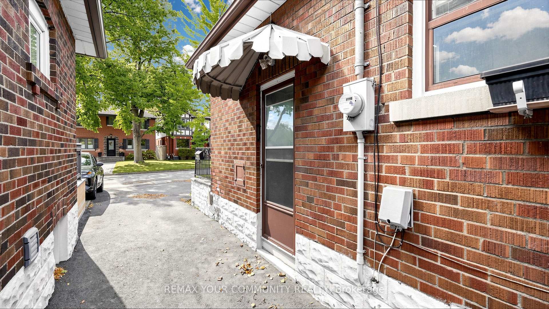 Photo 46 of 13 Tenth Street, Etobicoke, New Toronto — HOMEH