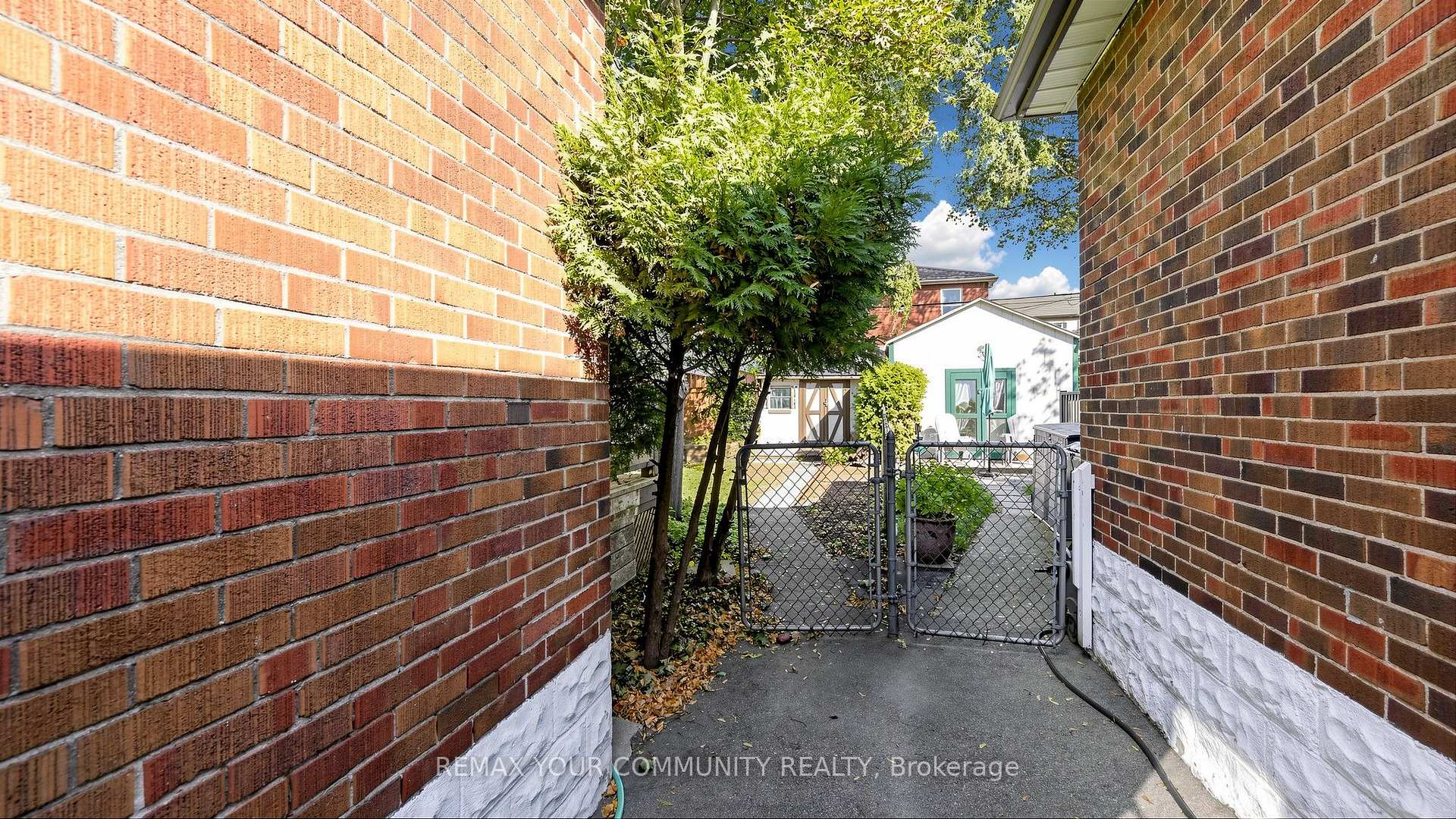 Photo 47 of 13 Tenth Street, Etobicoke, New Toronto — HOMEH
