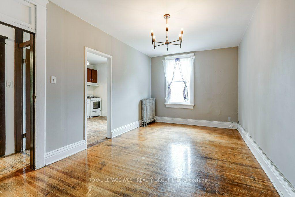 Photo 7 of 28 Concord Avenue, Toronto, Palmerston-Little Italy — HOMEH
