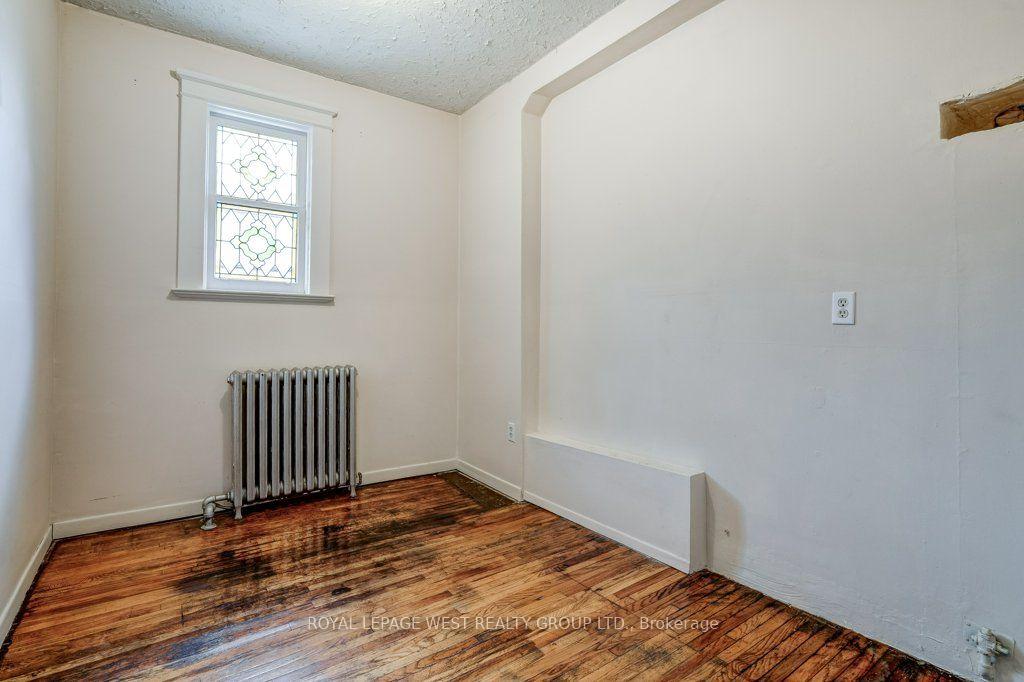 Photo 11 of 28 Concord Avenue, Toronto, Palmerston-Little Italy — HOMEH