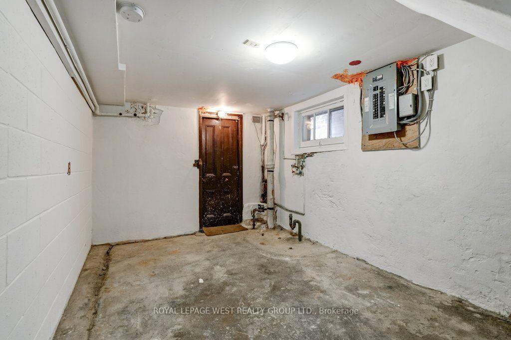 Photo 37 of 28 Concord Avenue, Toronto, Palmerston-Little Italy — HOMEH